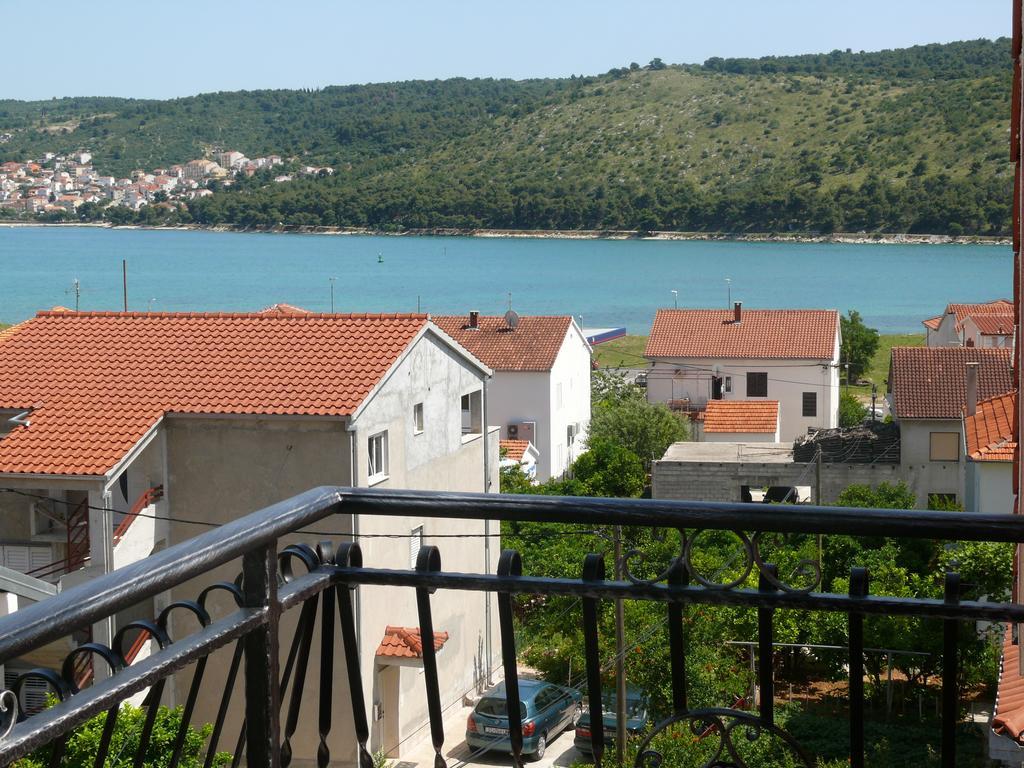 Apartments Villa Dalmazia Trogir Szoba fotó